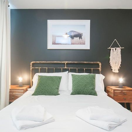 New Modern Apt In The City & Close To Stadiums Кардифф Экстерьер фото
