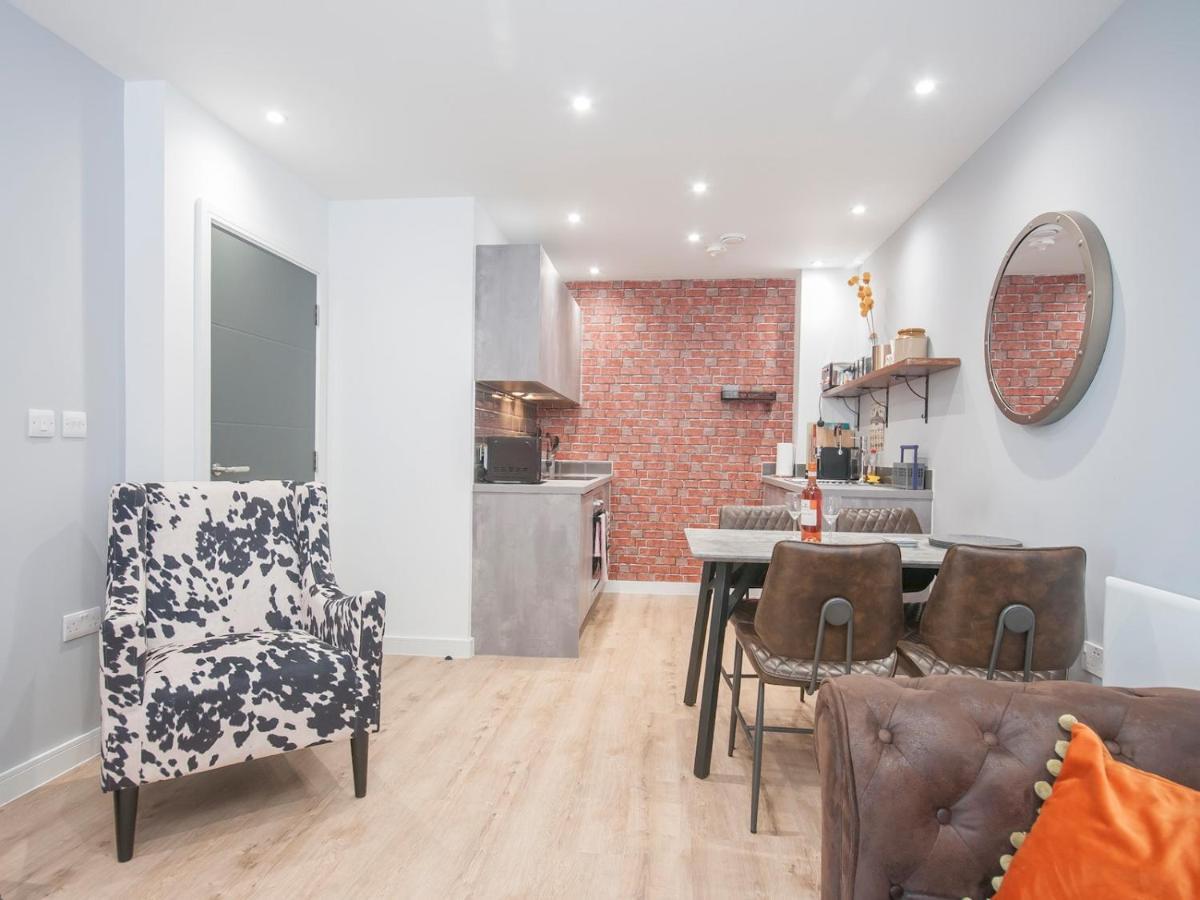New Modern Apt In The City & Close To Stadiums Кардифф Экстерьер фото