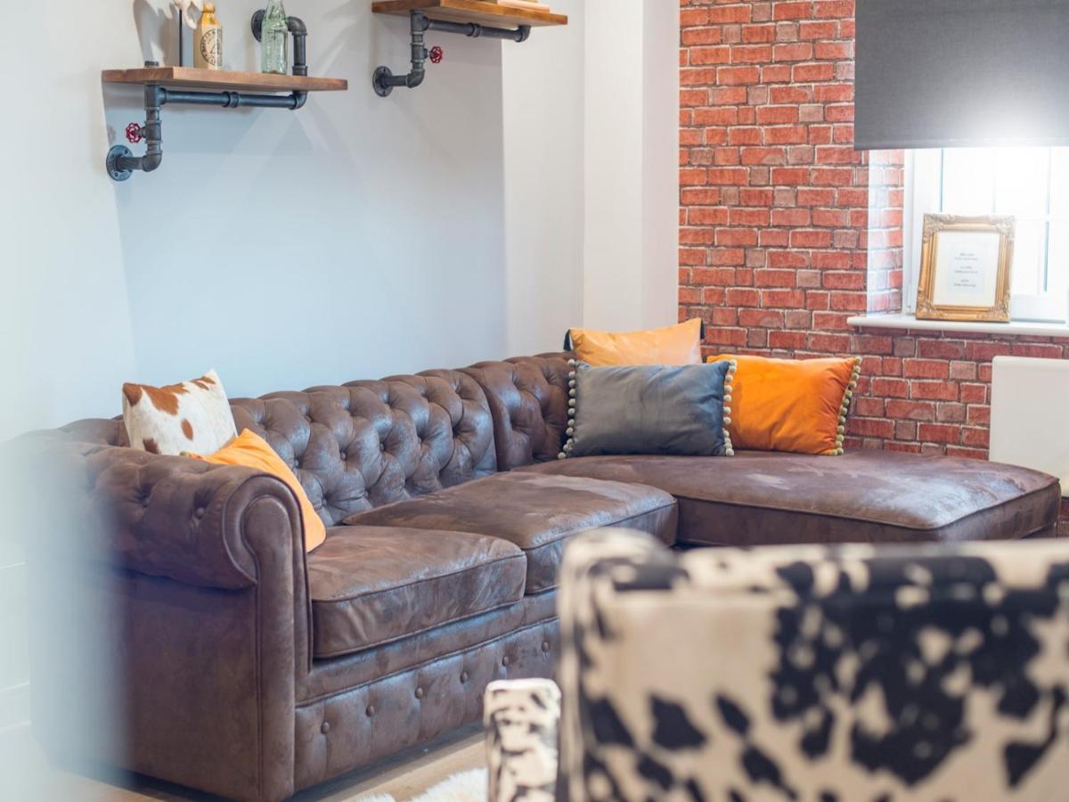 New Modern Apt In The City & Close To Stadiums Кардифф Экстерьер фото